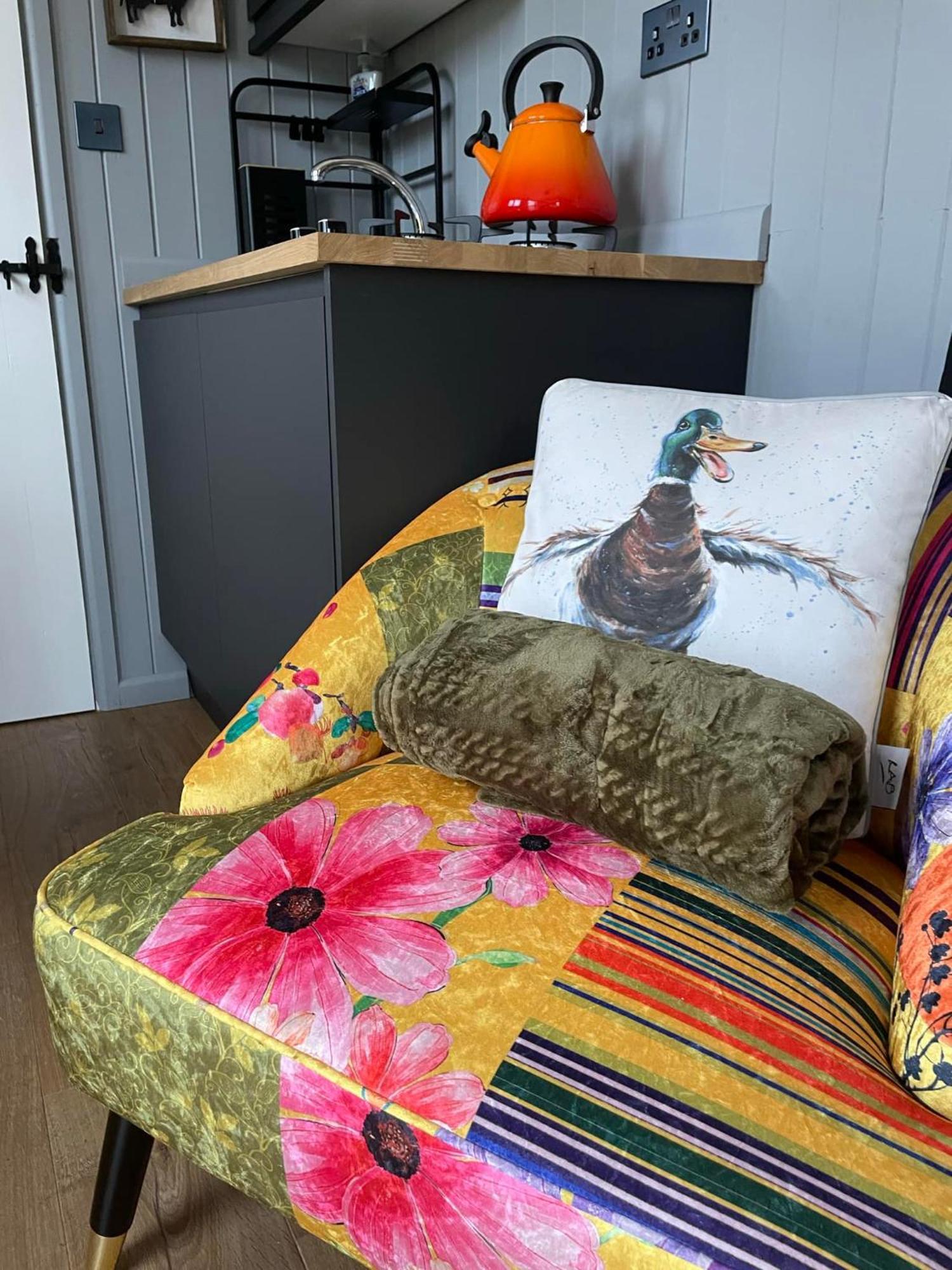Rusty Duck Retreat Shepherds Hut Shedfield Exterior photo